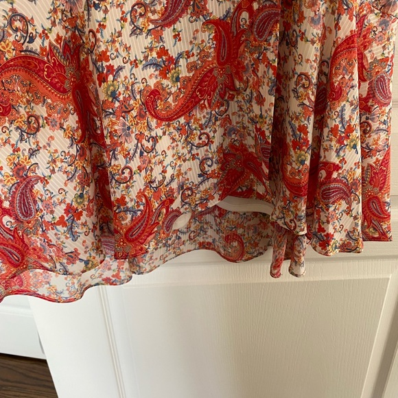 Gabby Skye Floral Paisley Dress, size 8. - Picture 3 of 7